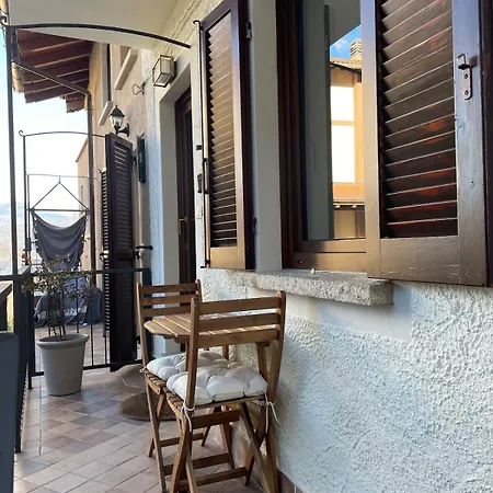 Lovely Overlooking The Appartamento